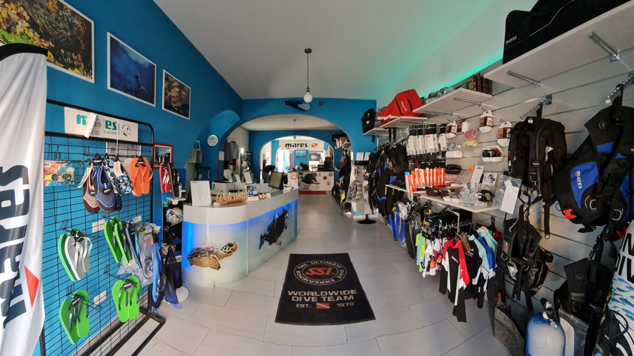 diving-center-saracen-shop